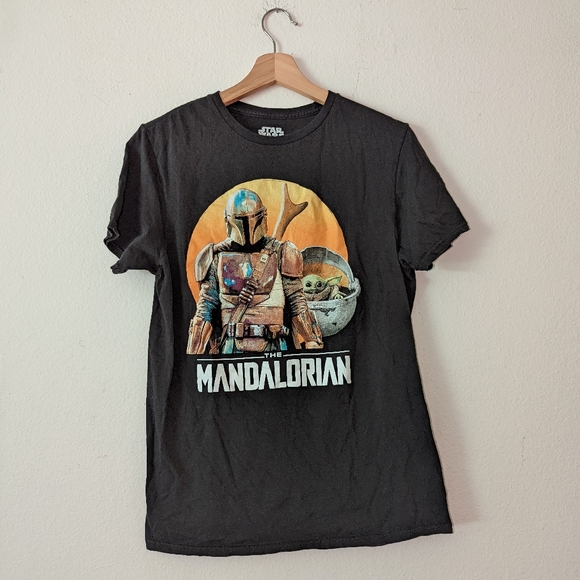 Star Wars Mandalorian Graphic Tee Shirt - Picture 1 of 3